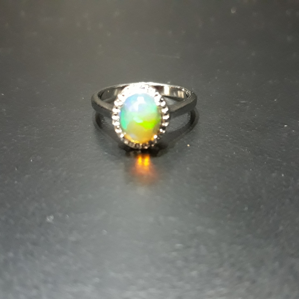 Natural Opal Halo Ring B10